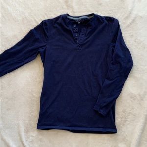 ESNTLS long sleeve Henley